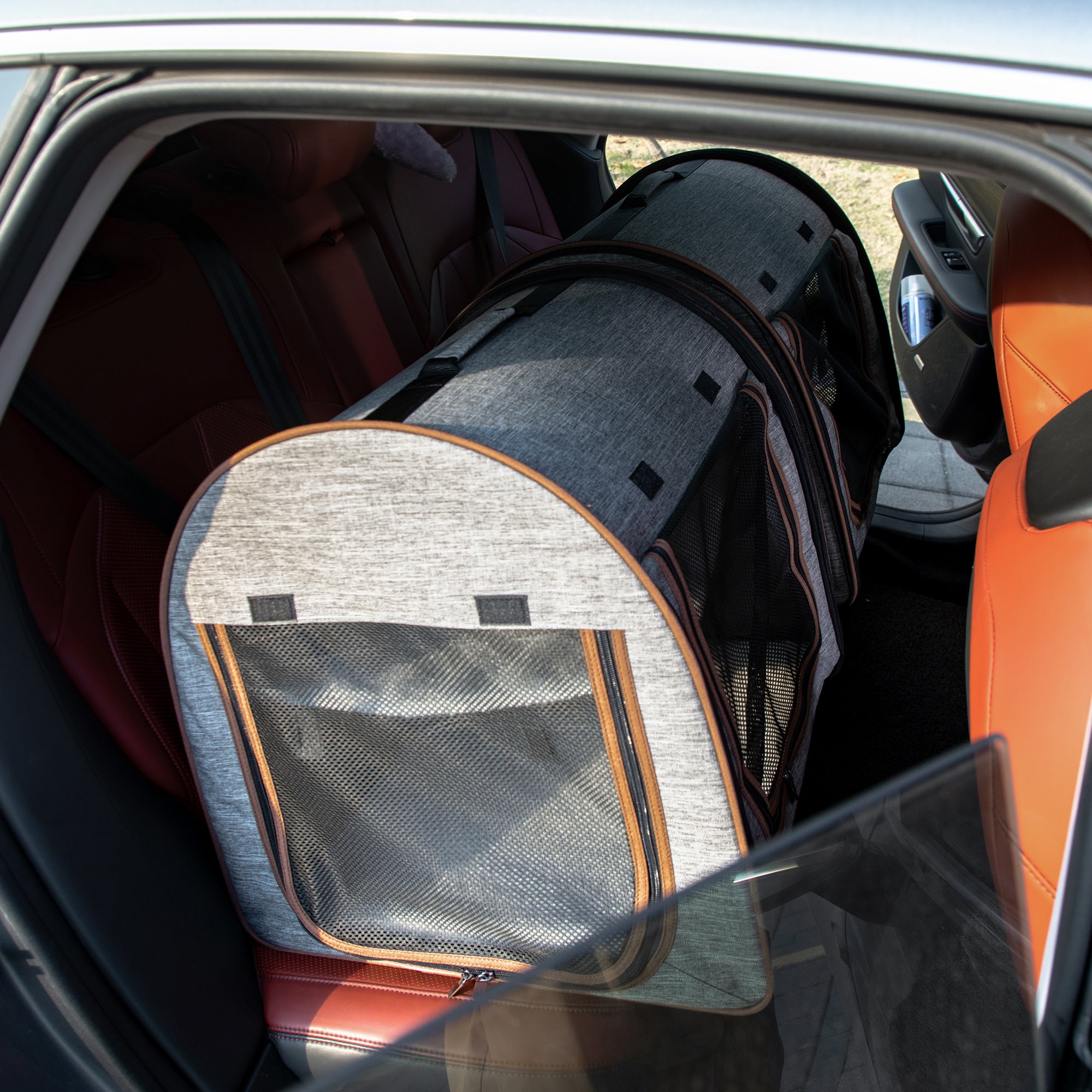 39" Portable Soft-Sided Cat Carrier, Cat Kennel, Travel Dog Crate with Divider, Two Compartments, Soft Cushions & Storage Bag, Easy to Fold, Light Gray